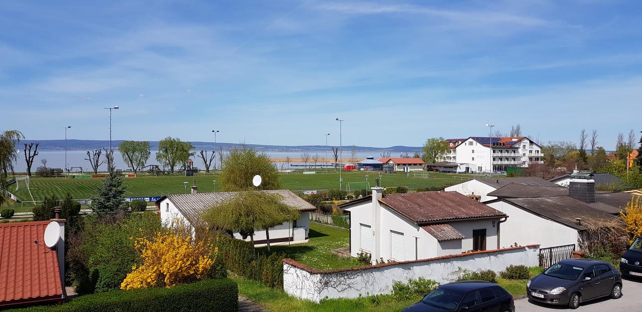 Gaestehaus Lokalaugenschein Podersdorf am See Bagian luar foto
